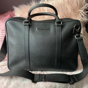 Burberry Newburg Briefcase 😍